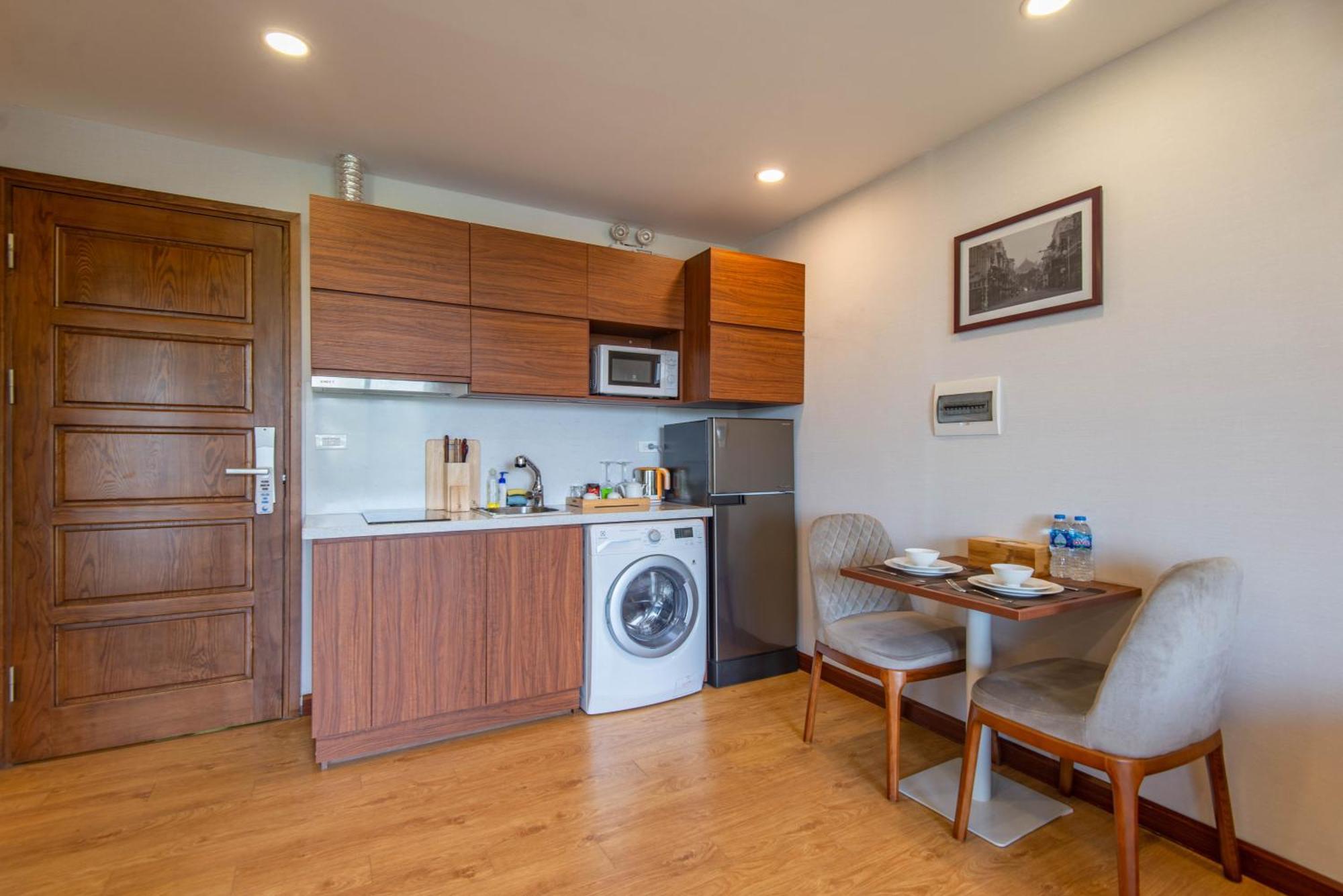 Sunny Moon West Lake Apartment Ханой Номер фото